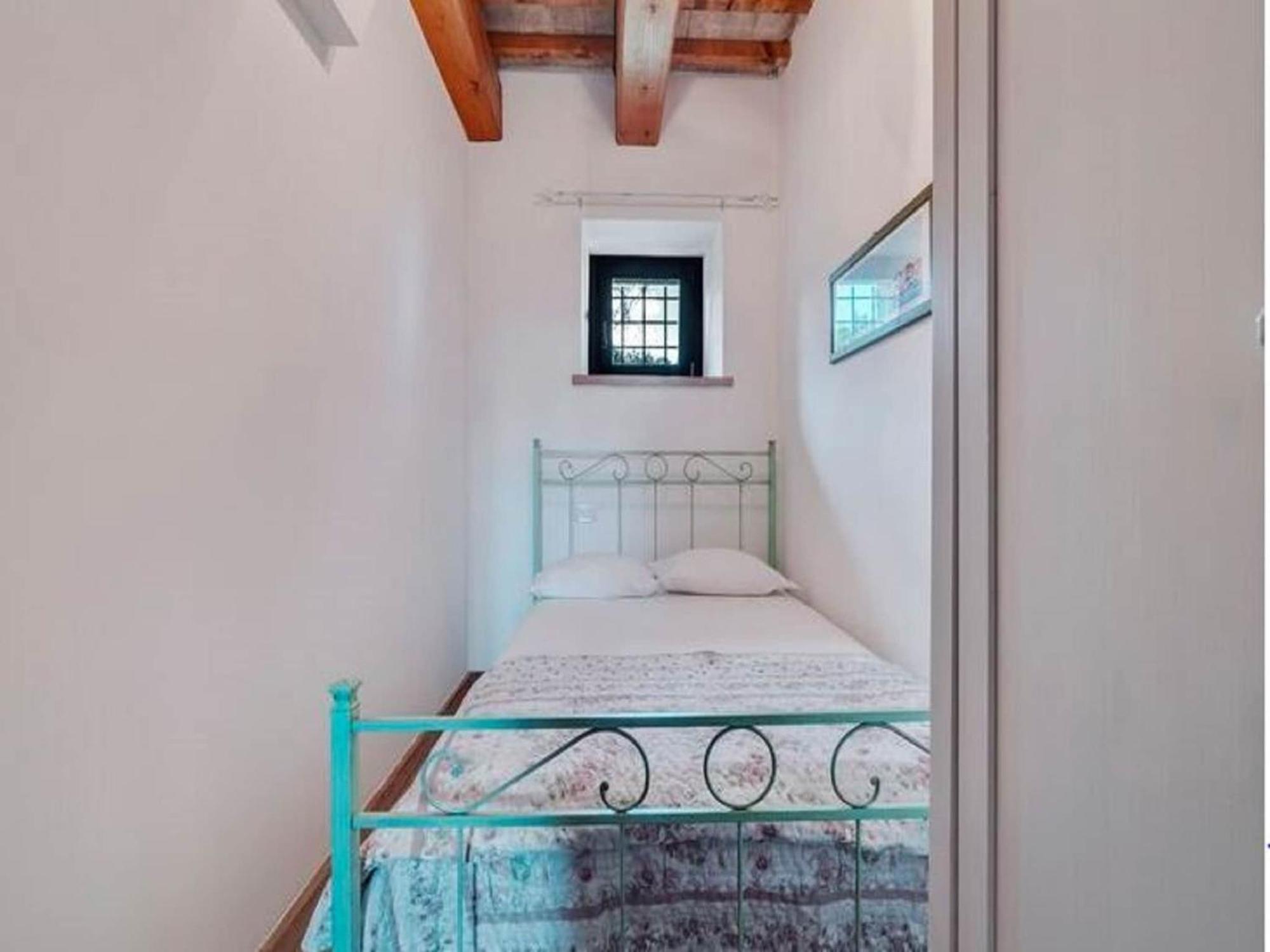 Stunning Apartment In Mombaroccio Near Metauro River Exterior foto