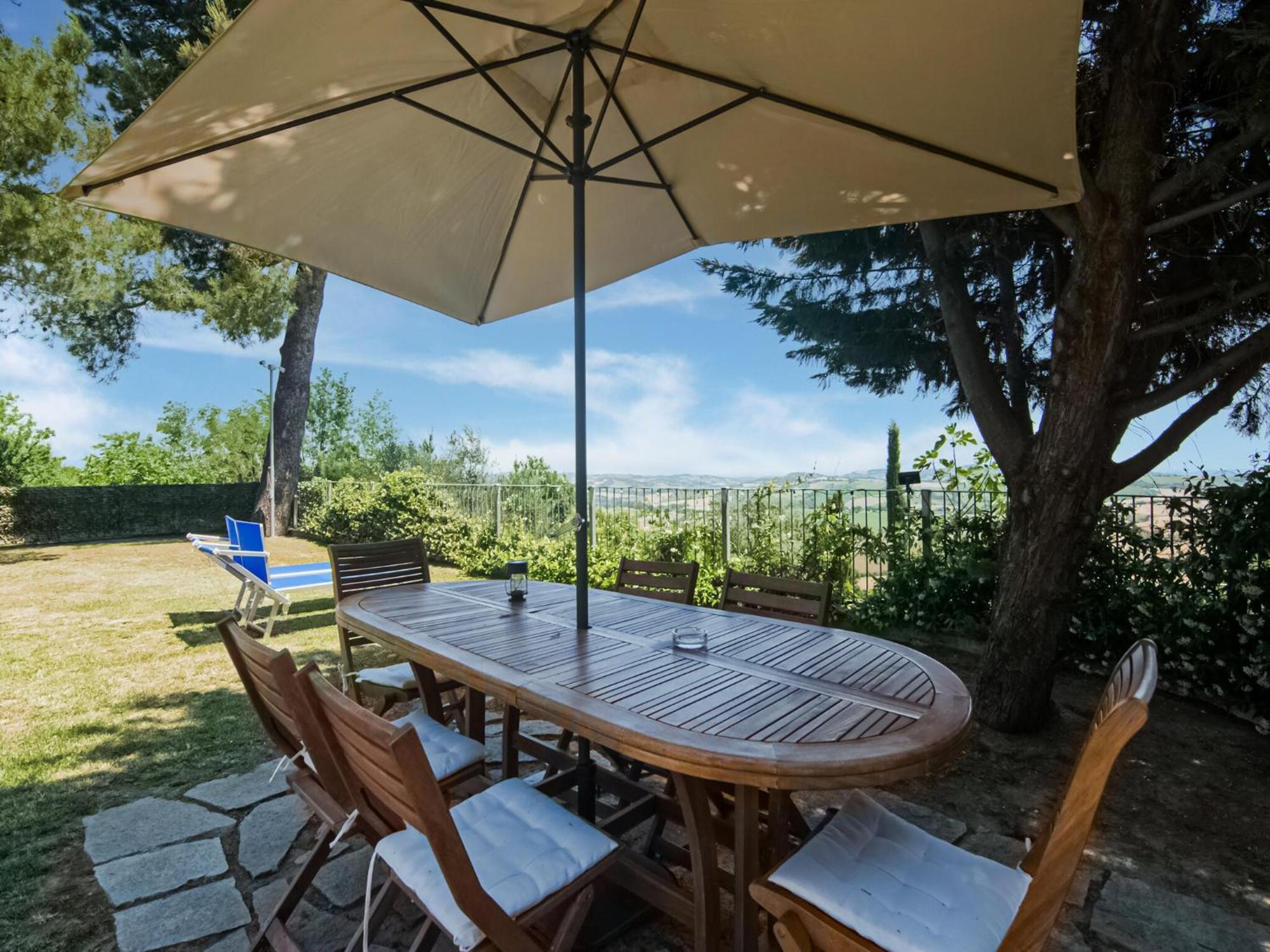 Stunning Apartment In Mombaroccio Near Metauro River Exterior foto