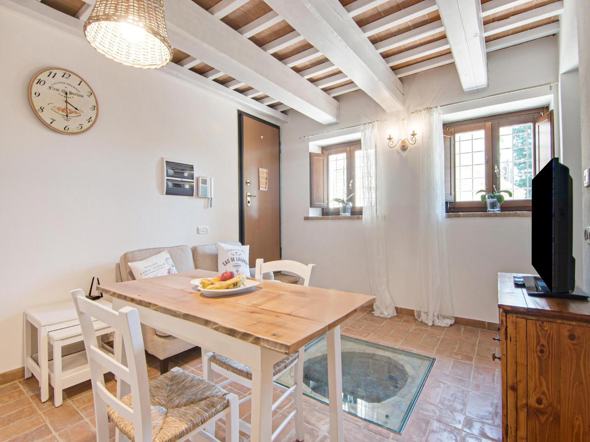 Stunning Apartment In Mombaroccio Near Metauro River Exterior foto